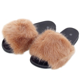 Papuče s devinim krznom CK107P Camel smeđa višebojan