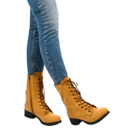 Žute čizme na vezanje S10 žuta boja