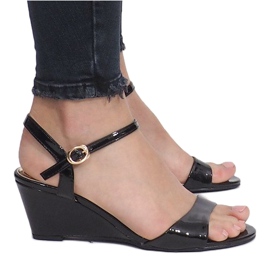 Crne lakirane sandale na nježnoj peti Queen klina crna