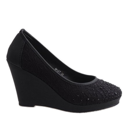 Crne pumpe na klinu M-27 crno