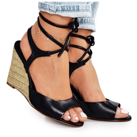 Kožne sandale na pletenom klinu Laura Messi 1944 Crna