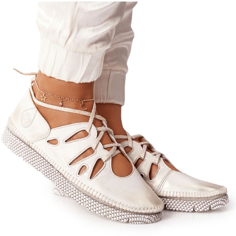 Ženske kožne cipele Maciejka Bež-zlatna 04449-25