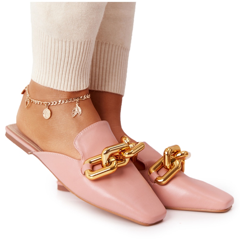 Ružičaste papuče Call On Me s gornjim dijelovima i lancem ružičasta