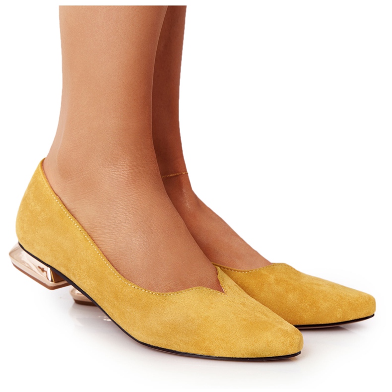 Žute mokasine na zlatnim potpeticama Vinceza 21-10601 žuta boja