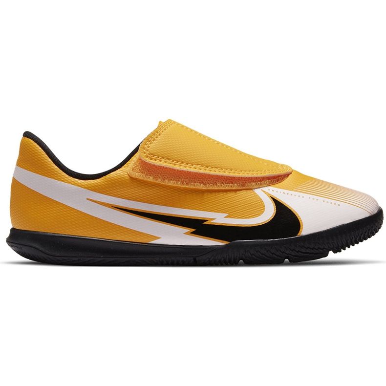 Nike Mercurial Vapor 13 Club Ic PS (V) Junior AT8170 801 nogometne cipele bijela crno naranča