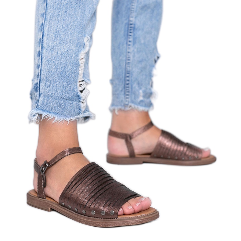 Smeđe sunčane sjajne smeđe sandale smeđa