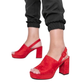 Chikieine crvene sandale na postu crvena