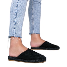 Venere crni zalisci crna