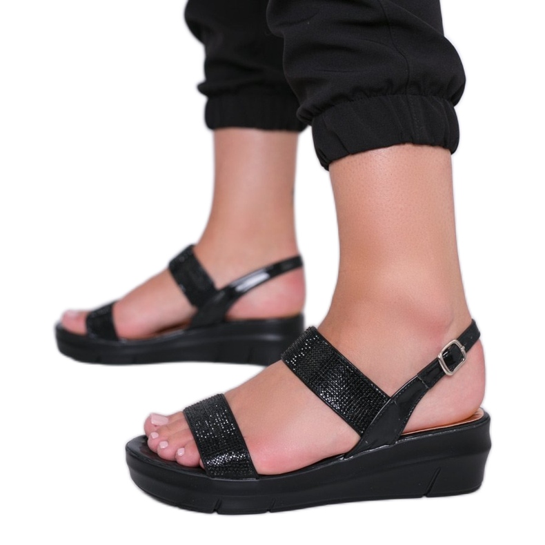 Crne sandale na klin Sweet Rasp crno