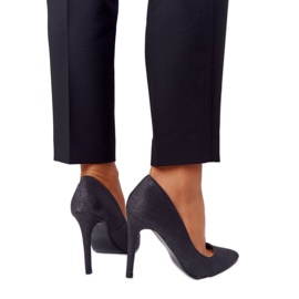 Elegantne sjajne štikle Lu Boo u crnoj boji crna