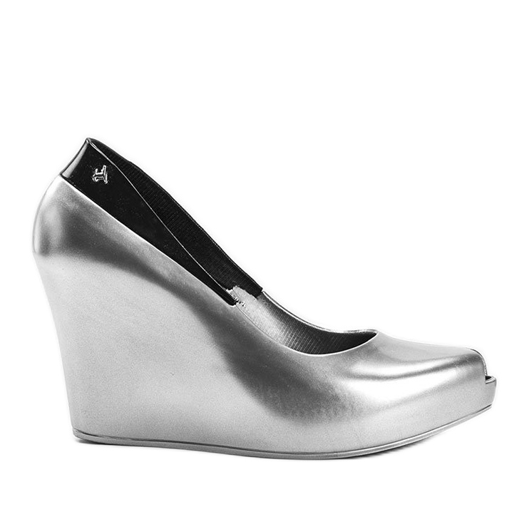 Srebrna melisa na Dininoj klinastoj peti srebro