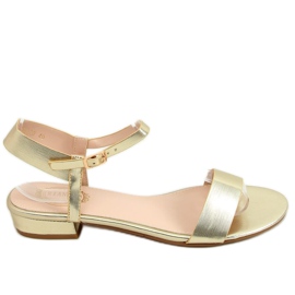 Ravne sandale sa zlatom F9020 Gold zlatna