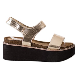 Corina Sandale na modnoj platformi zlatni