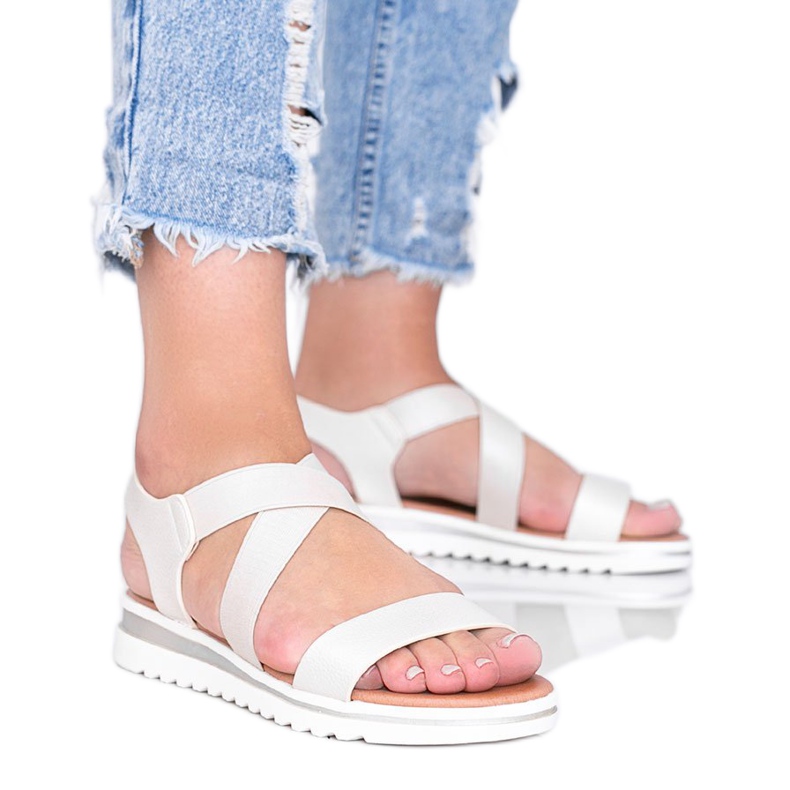 Bež sandale s debelim Irony potplatom