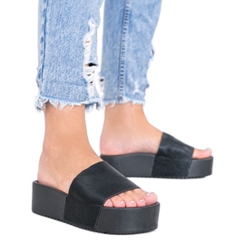 Crne papuče na debelom Crysta potplatu crna