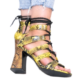 Žute sandale u uzorku Merry zmijske kože crna žuta boja