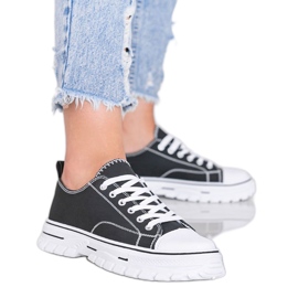 Ženske crne tenisice na debelom Georgijskom potplatu crna