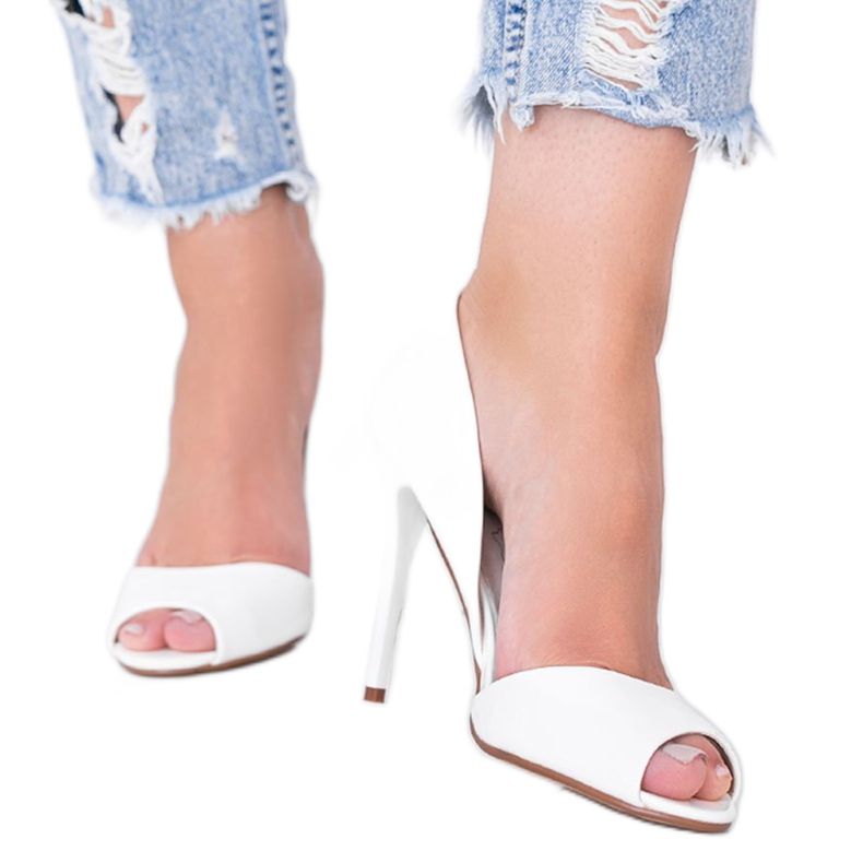 Bijele pumpe na Joliette peti bijela