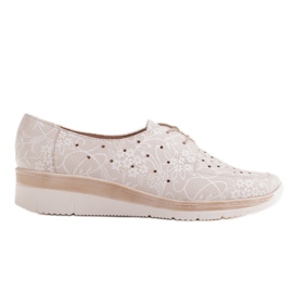 Radoskór Udobne cipele s niskim klinom za šire stopalo bež