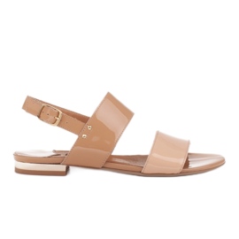 Marco Shoes Ravne sandale s lakom i metalnom petom bež