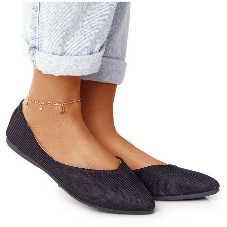 Osjetljiva balerina u špici Vinceza 2187 Crna crno