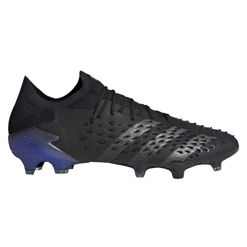 Kopačke Adidas Predator Freak.1 Low Fg M FY6265 crno crno
