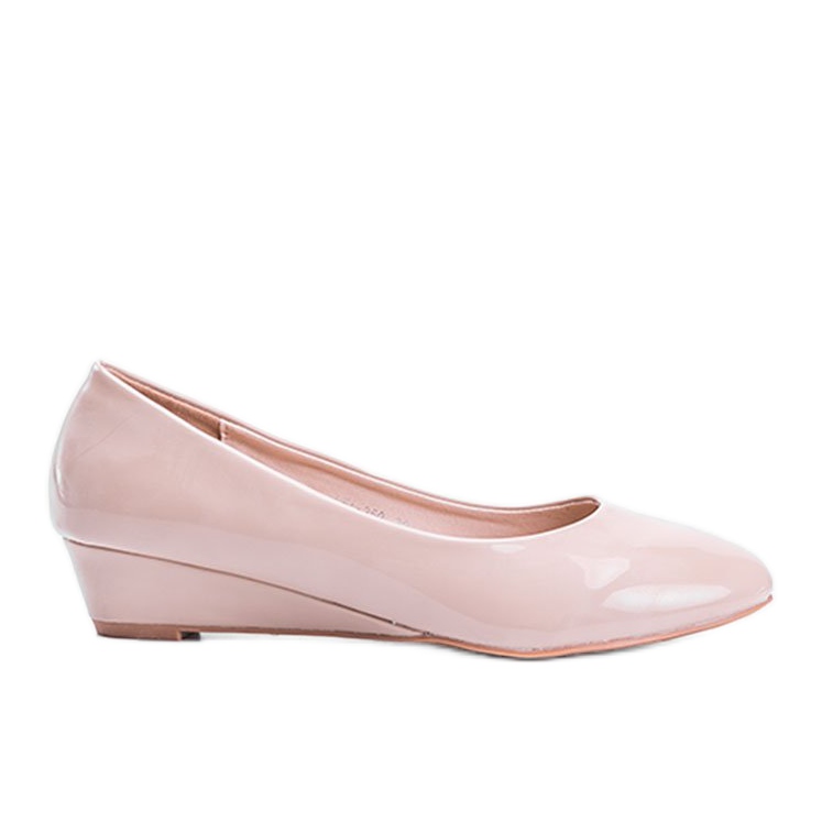 Bež pumpe na niskoj klinnoj peti Chantal