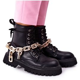 Visoke, elegantne čizme od crnog grala