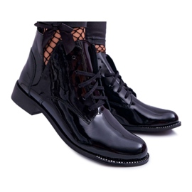 Ženske čizme na ravnoj peti lakirane crne Nicole 2420 crna