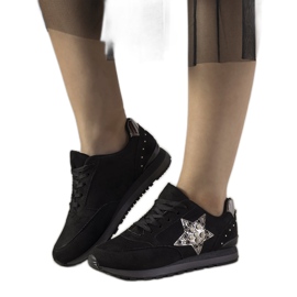 Crne sportske tenisice ukrašene Ruler klinovima crna