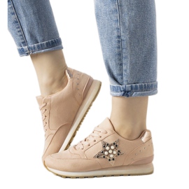 Ružičaste sportske tenisice ukrašene Ruler klinovima ružičasta