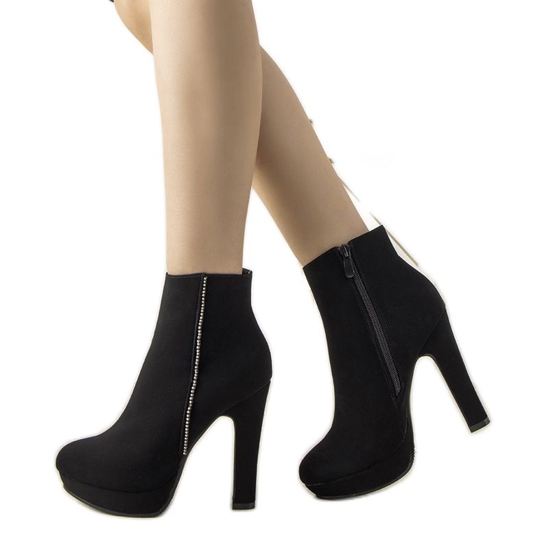 Crne elegantne čizme na stupu Torment crno