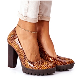 Kožne pumpe na šanku Maciejka 02629-50 Lakirana ruda crvena višebojan