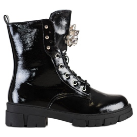 S. BARSKI Radnici s kristalnim ukrasom S.BARSKOG crna