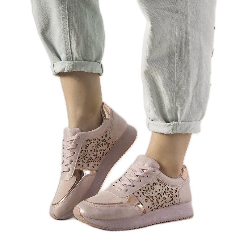 Ružičaste sportske tenisice s ažurnim festivalskim uzorkom ružičasta