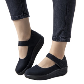 Crne cipele na debelom potplatu Lumen crna