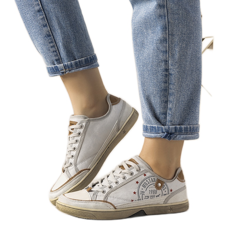 Esta ženske sive tenisice siva