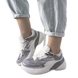 Srebrne tenisice na visokom potplatu bijela