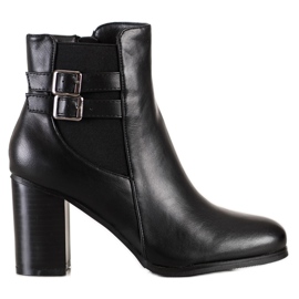 Renda Čizme s ukrasnim kopčama crna