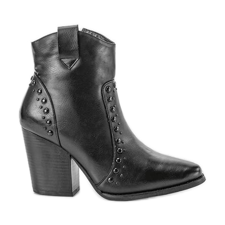 Crne gležnjače na Mero stupu crno