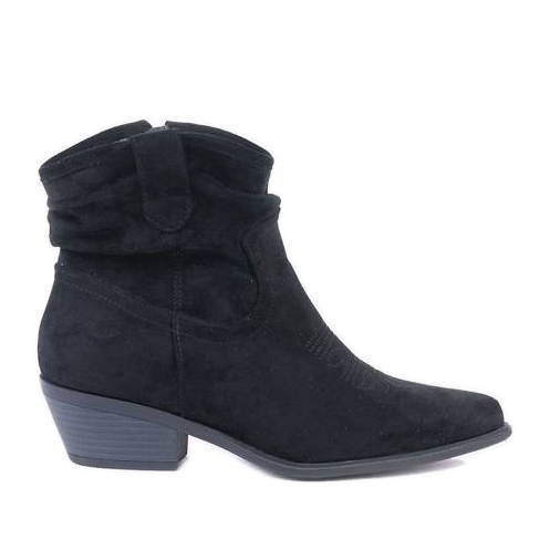 Crne kaubojske čizme na objavi Bowi Bowi crno