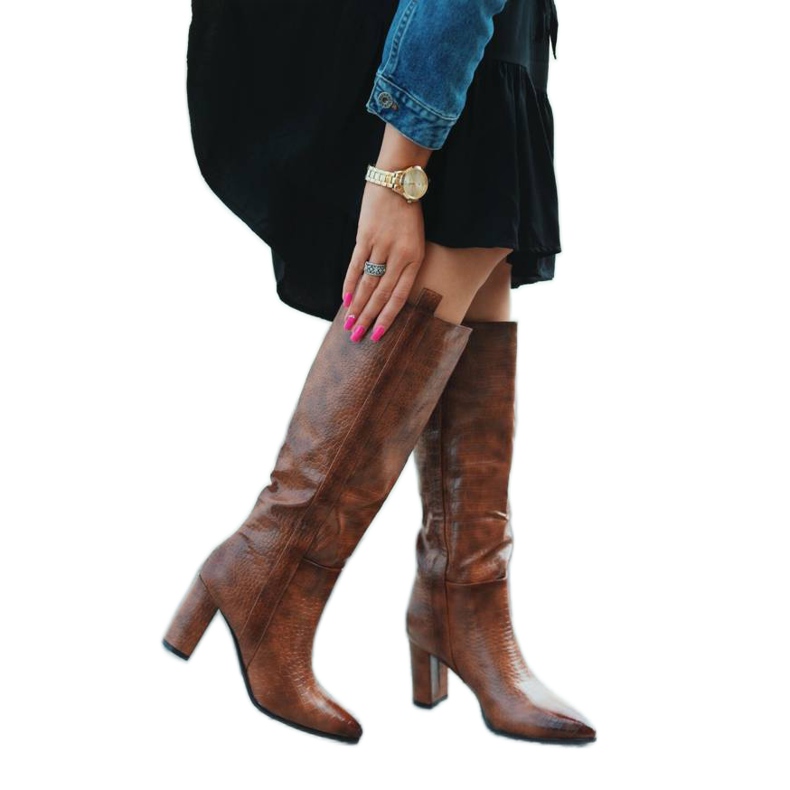 Deve čizme na stupu u uzorku krokodila Mona smeđa