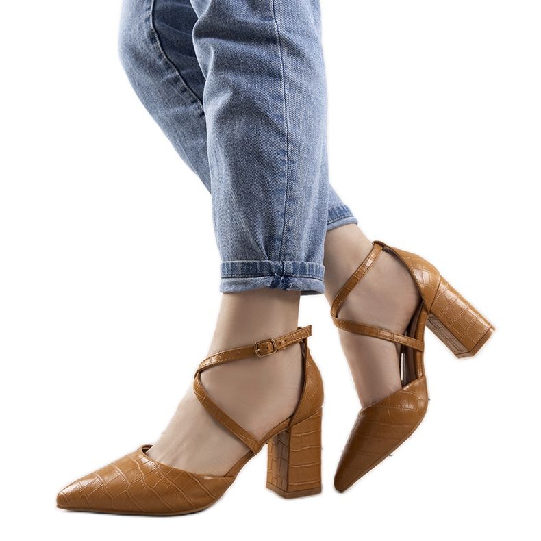 Smeđe pumpe na stupu Strutt smeđa