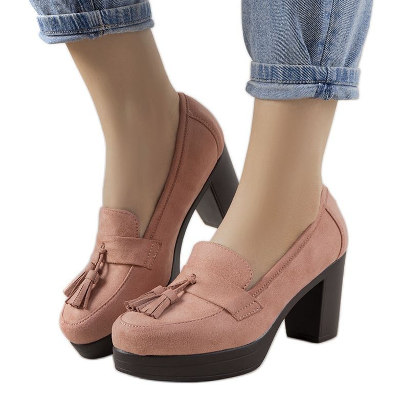 Ružičaste mokasine na Himmel postu ružičasta