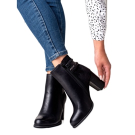 Erynn Elegantne čizme na postu crna