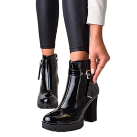 Janessa Elegantne crne čizme na štikle crna