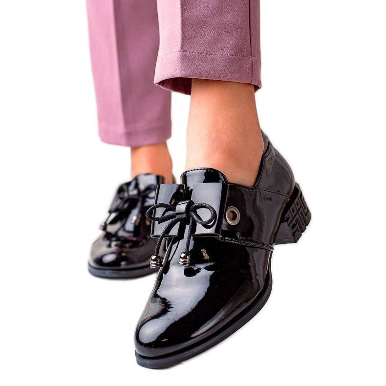 Sergio Leone Elegantne crne cipele iz Sergia Leonea crno