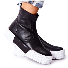Maciejka Kožne čizme na platformi crne 05216-01 crna