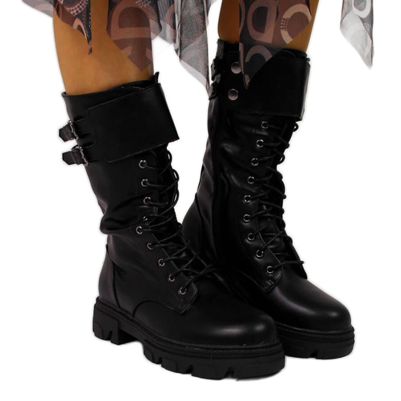 Radnici izolirani na platformi Vinceza W JAN54 crne boje bijela crno