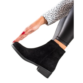 Mannika Klasične čizme od antilopa crna